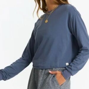 Vuori long sleeve coast top